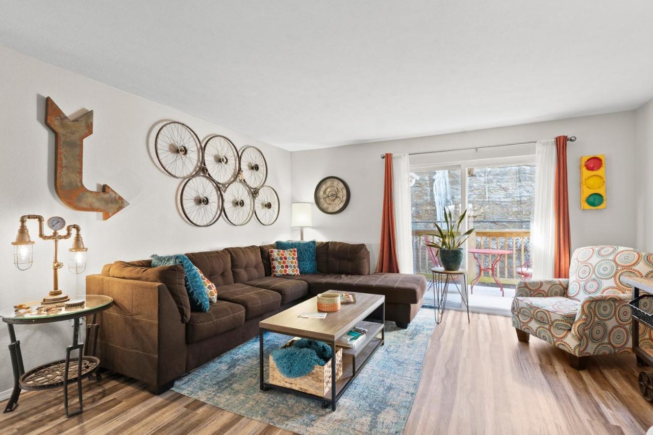 Stylish Stay In Branson'S Heart! Extérieur photo